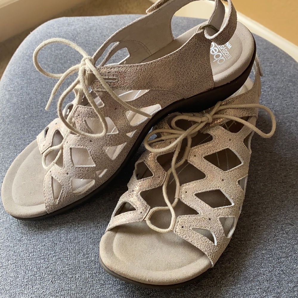 Abeo Lace up Sandals